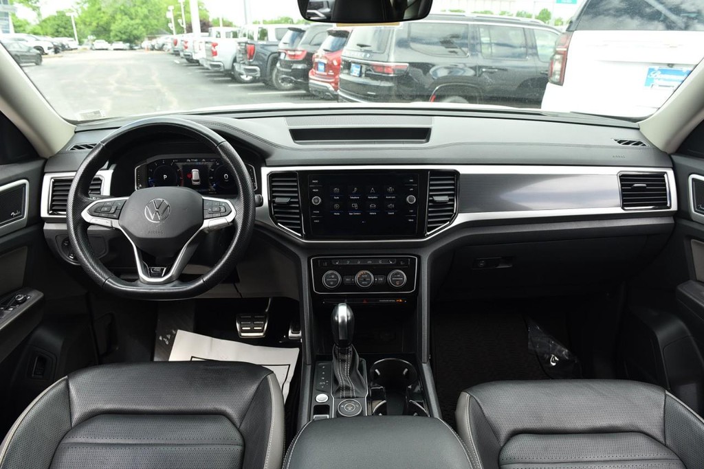 Volkswagen Atlas Vehicle Full-screen Gallery Image 07