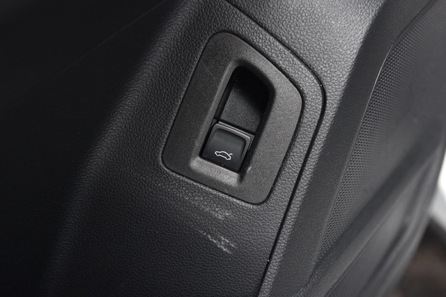 Volkswagen Atlas Vehicle Image 09