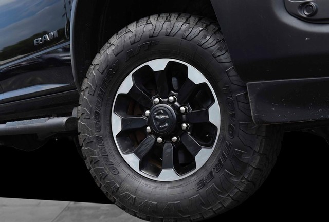 Ram 2500 Vehicle Image 03