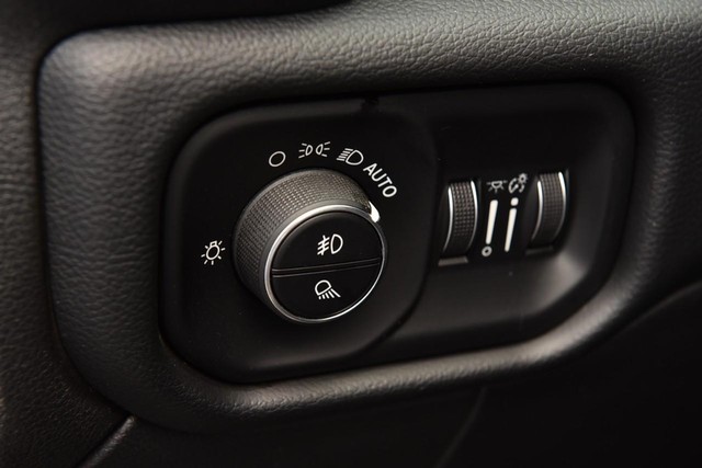 Ram 2500 Vehicle Image 11