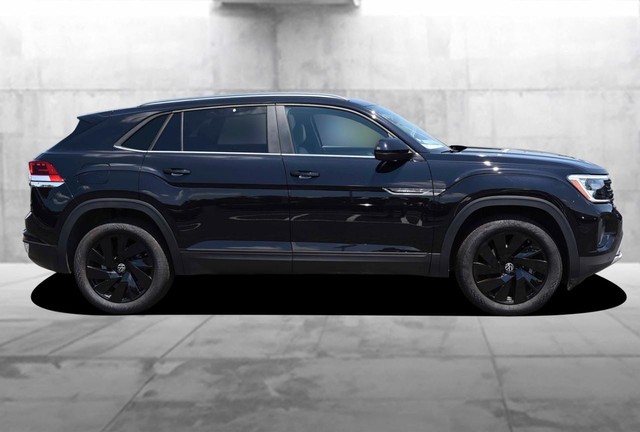 Volkswagen Atlas Cross Sport Vehicle Image 05