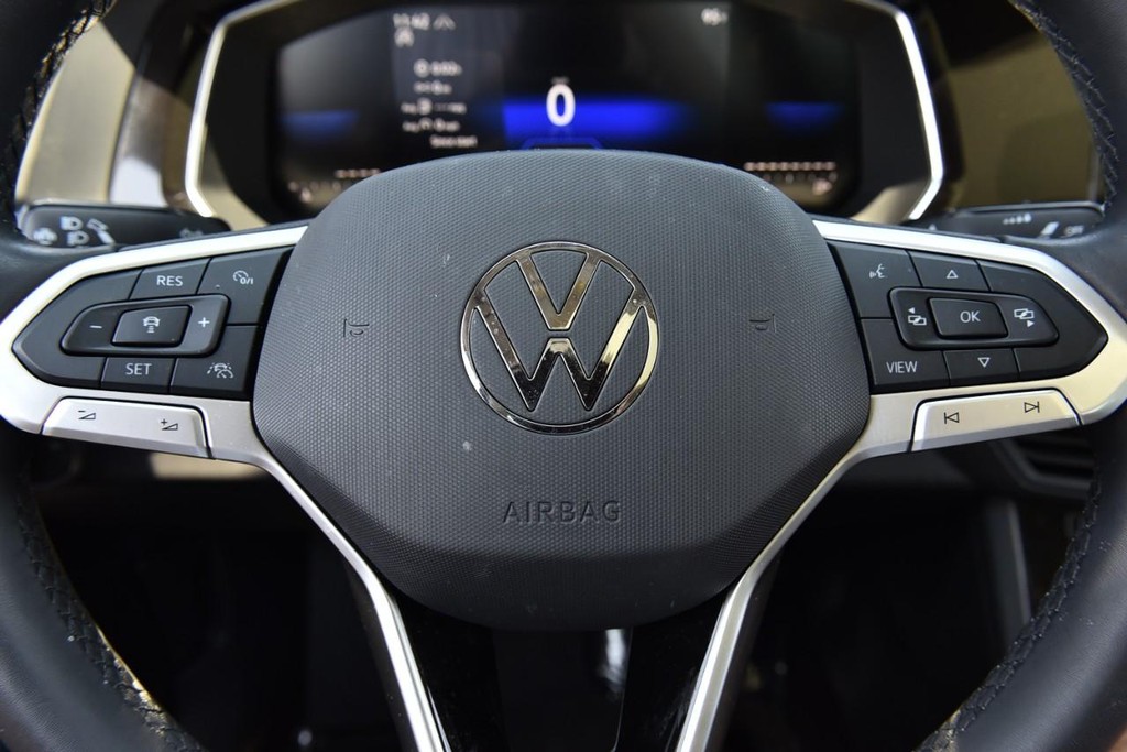 Volkswagen Jetta Vehicle Full-screen Gallery Image 18