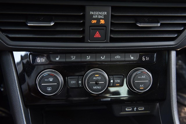 Volkswagen Jetta Vehicle Image 14