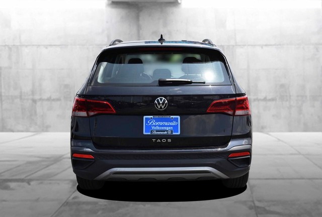 Volkswagen Taos Vehicle Image 06