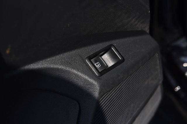 Volkswagen Taos Vehicle Image 09