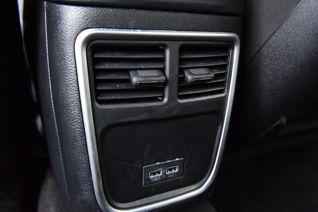 Dodge Charger Vehicle Image 21