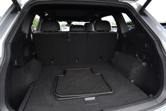 Volkswagen Tiguan Vehicle Image 26