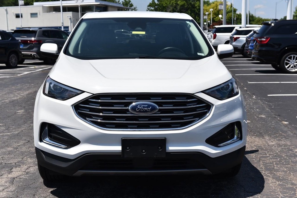Ford Edge Vehicle Full-screen Gallery Image 04