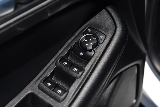 Ford Edge Vehicle Image 08