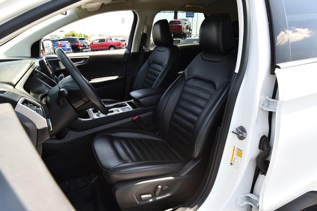 Ford Edge Vehicle Image 18