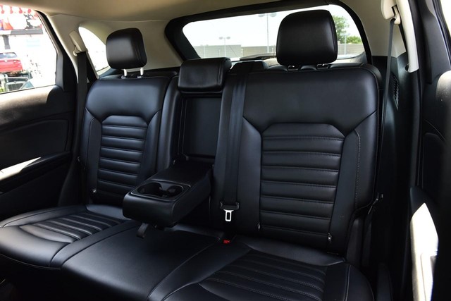 Ford Edge Vehicle Image 20