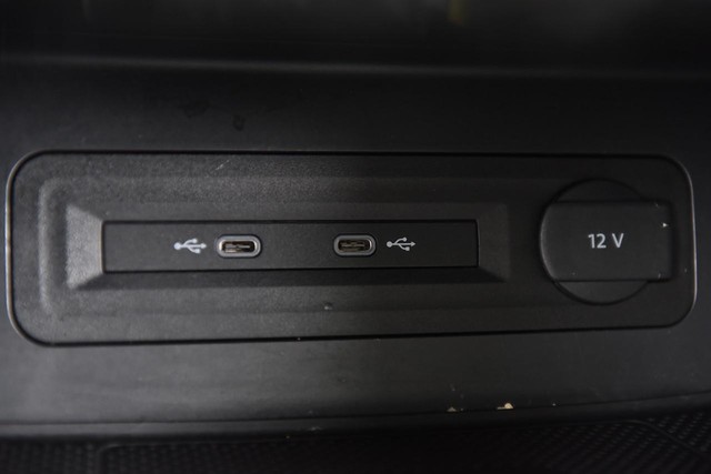 Volkswagen Atlas Vehicle Image 16