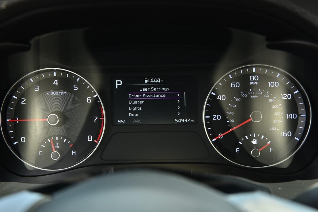 Kia Forte Vehicle Full-screen Gallery Image 11