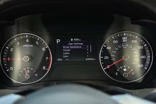 Kia Forte Vehicle Image 11
