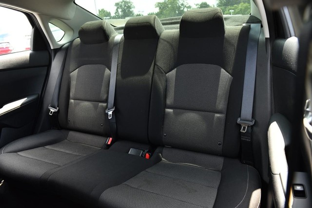 Kia Forte Vehicle Image 20