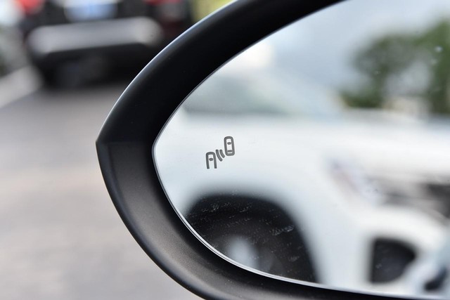 Volkswagen Jetta Vehicle Image 10