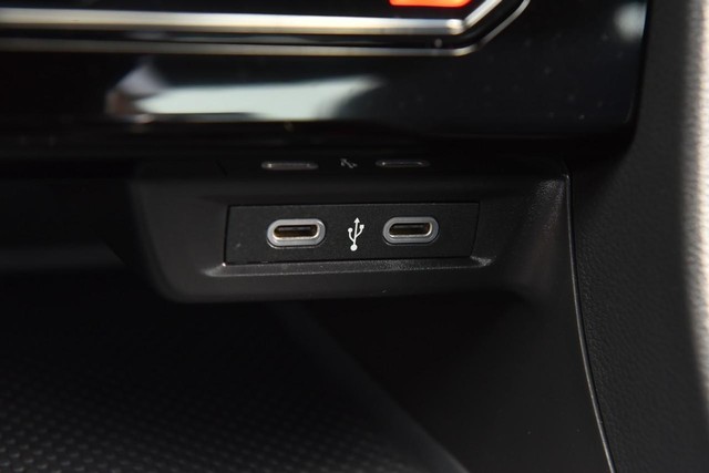 Volkswagen Jetta Vehicle Image 16