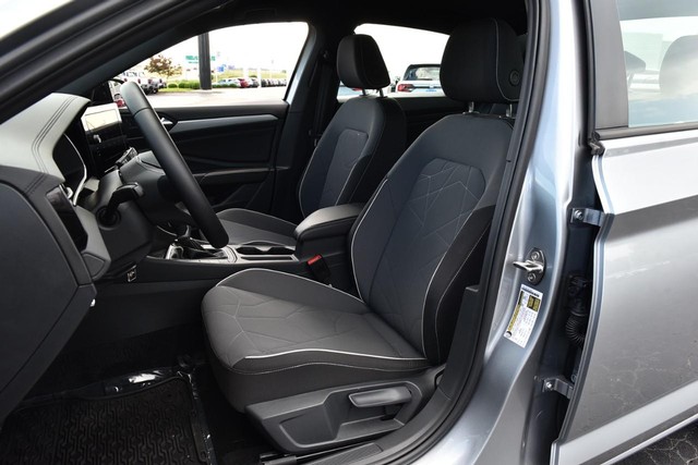 Volkswagen Jetta Vehicle Image 19
