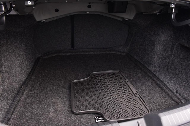 Volkswagen Jetta Vehicle Image 22
