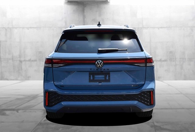 Volkswagen Tiguan Vehicle Image 06
