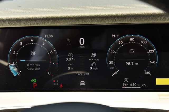 Volkswagen Tiguan Vehicle Image 12