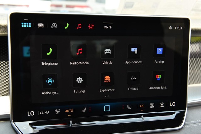Volkswagen Tiguan Vehicle Image 15