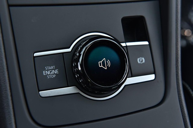 Volkswagen Tiguan Vehicle Image 17