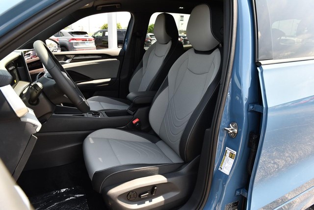 Volkswagen Tiguan Vehicle Image 19