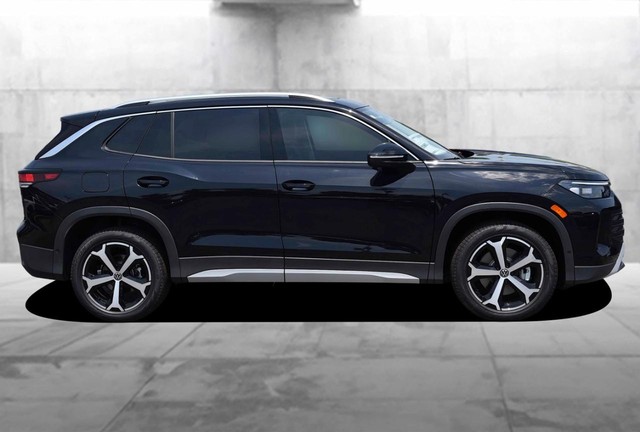 Volkswagen Tiguan Vehicle Image 05