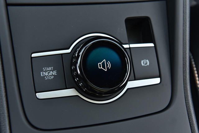 Volkswagen Tiguan Vehicle Image 17