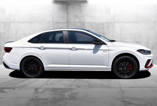 Volkswagen Jetta GLI Vehicle Image 05