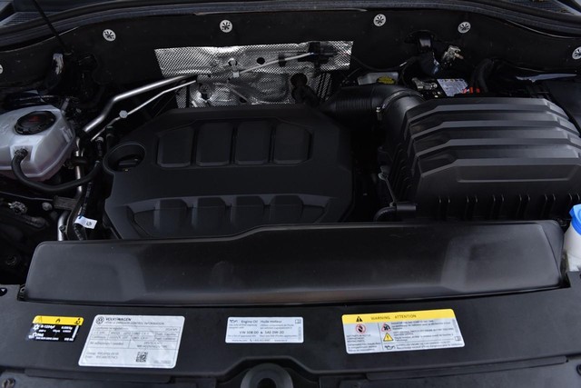 Volkswagen Atlas Cross Sport Vehicle Image 24