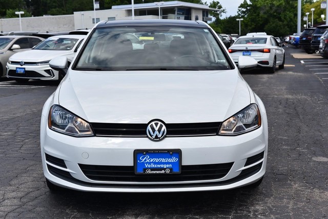 Volkswagen Golf Vehicle Image 04