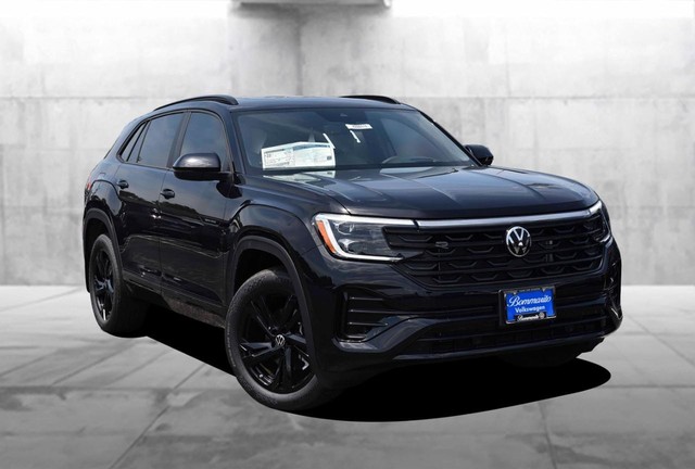Volkswagen Atlas Cross Sport Vehicle Image 02