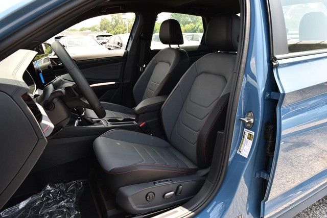 Volkswagen Jetta GLI Vehicle Image 20