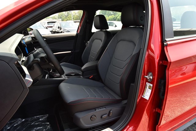 Volkswagen Jetta GLI Vehicle Image 20