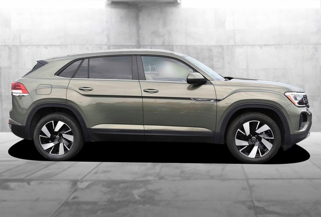 Volkswagen Atlas Cross Sport Vehicle Image 05
