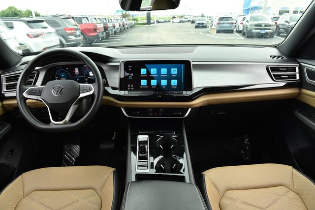 Volkswagen Atlas Cross Sport Vehicle Image 07