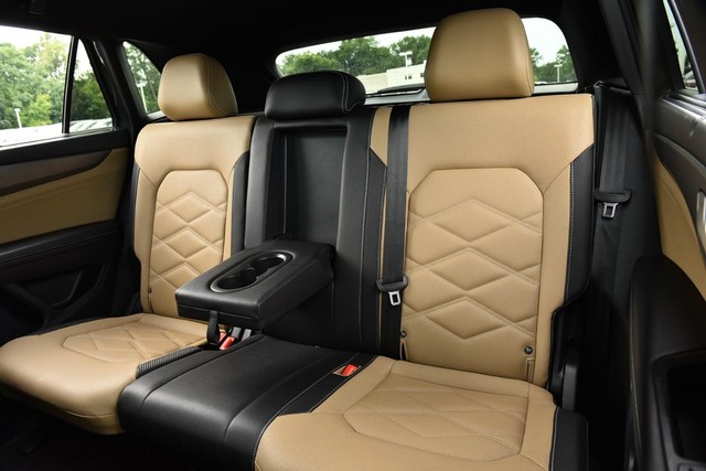 Volkswagen Atlas Cross Sport Vehicle Image 22