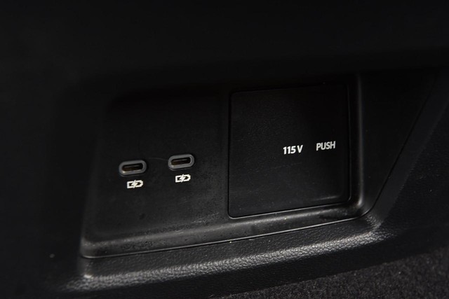 Volkswagen Atlas Cross Sport Vehicle Image 24