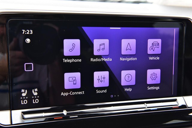 Volkswagen Atlas Cross Sport Vehicle Image 14