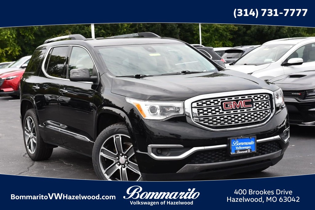 GMC Acadia Vehicle Full-screen Gallery Image 01