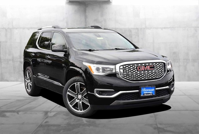 GMC Acadia Vehicle Image 02