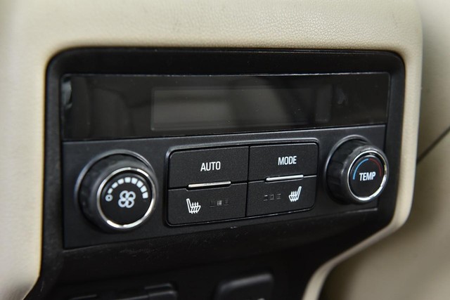 GMC Acadia Vehicle Image 26