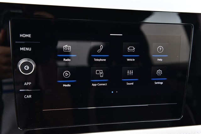 Volkswagen Taos Vehicle Image 13