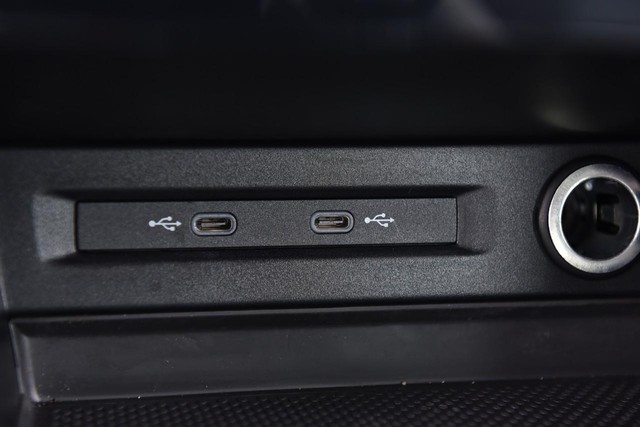 Volkswagen Taos Vehicle Image 15