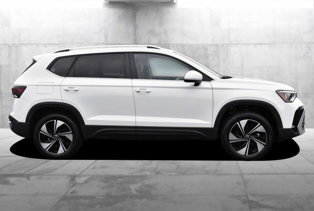 Volkswagen Taos Vehicle Image 05