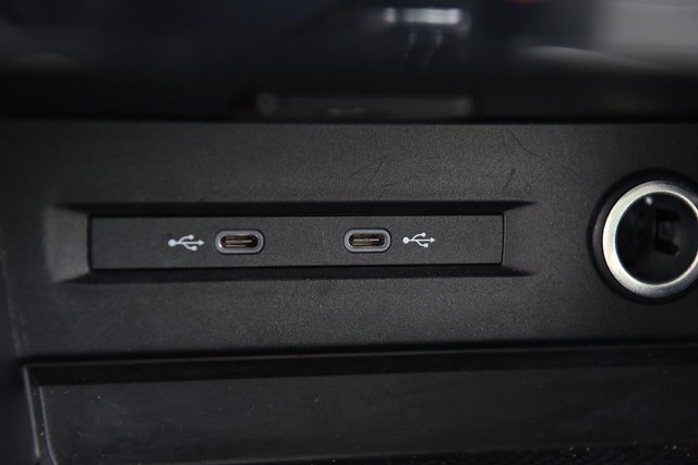 Volkswagen Taos Vehicle Image 16