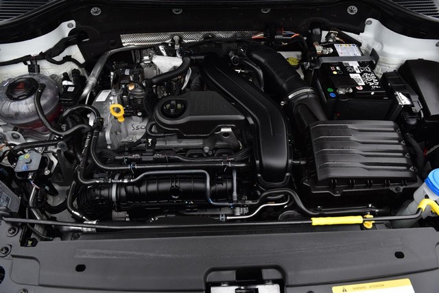 Volkswagen Taos Vehicle Image 27