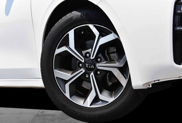 Kia Forte Vehicle Image 03